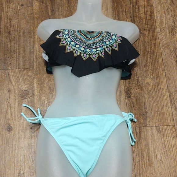 Xhilaration Other - Adorable Junior swimsuit by xceleration.